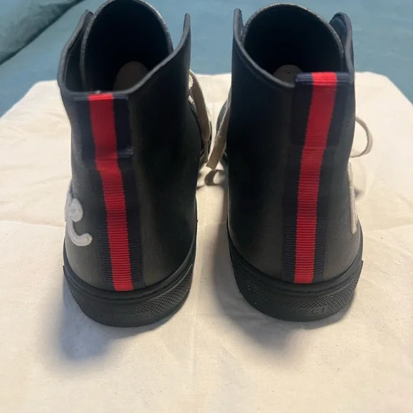 Gucci Black Leather Sneakers with White Accents - Picture 2 of 5